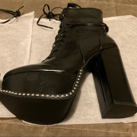 🆕BLACK LEATHER CHUNKY HEEL BEADED PLATFORM LACE-UP IT GIRL CULT STOMPER BOOTS - Picture 13 of 16